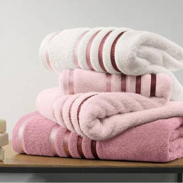Kit 15 Toalhas Super Banhão de Alta Maciez e Absorção +5 Toalhas de Rosto de BRINDE Luna Shop 